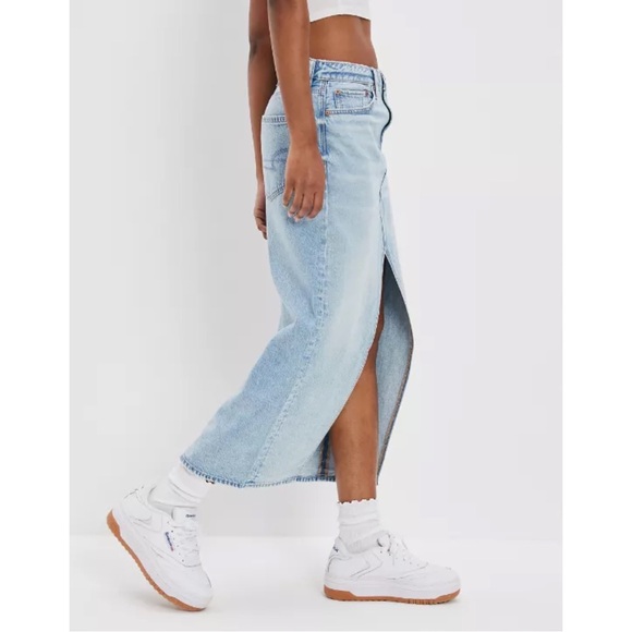 AMERICAN EAGLE ~Low-Rise Denim Maxi Skirt (NWT) - Picture 4 of 14